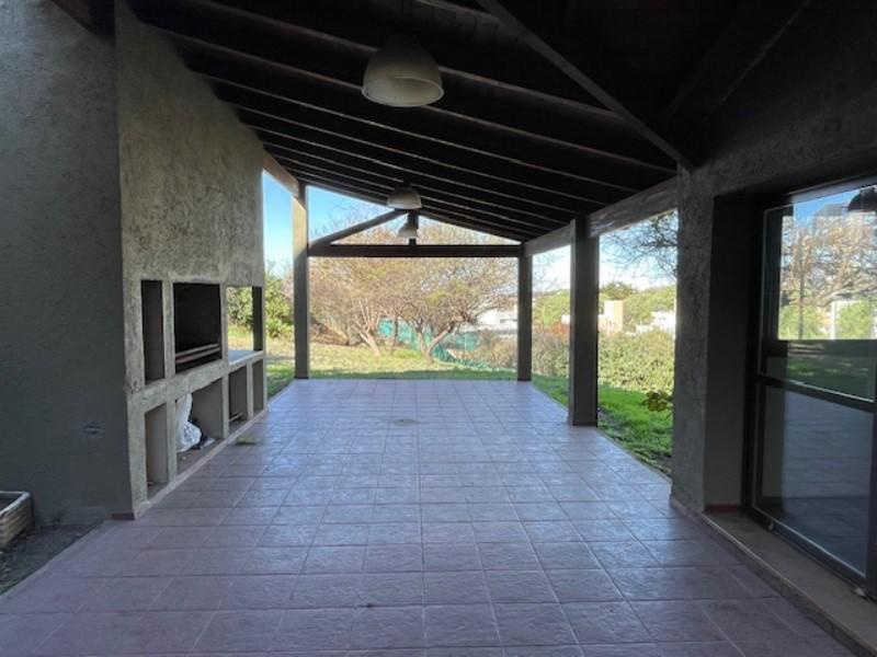 Foto de Vendo / Alquilo: Casa de 4 dormitorios en Terrazas de Villa Allende, imagen 1