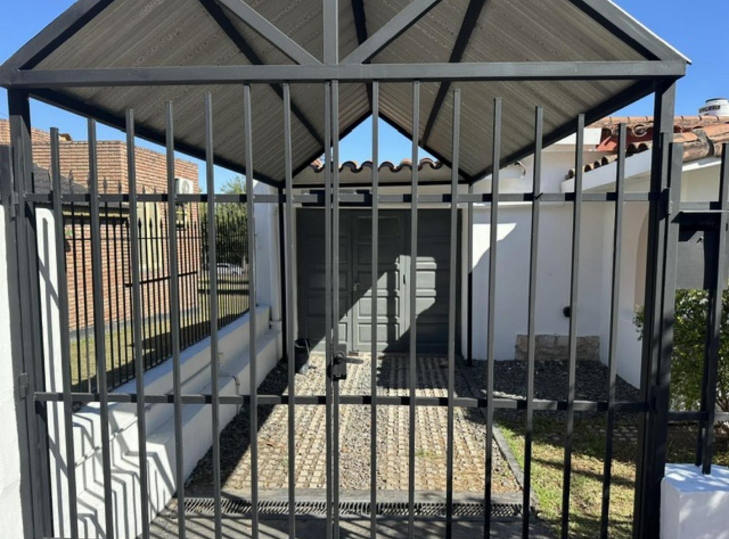 Foto de asa en alquiler dos dormitorios - Córdoba - Villa Cabrera - Obispo, imagen 2