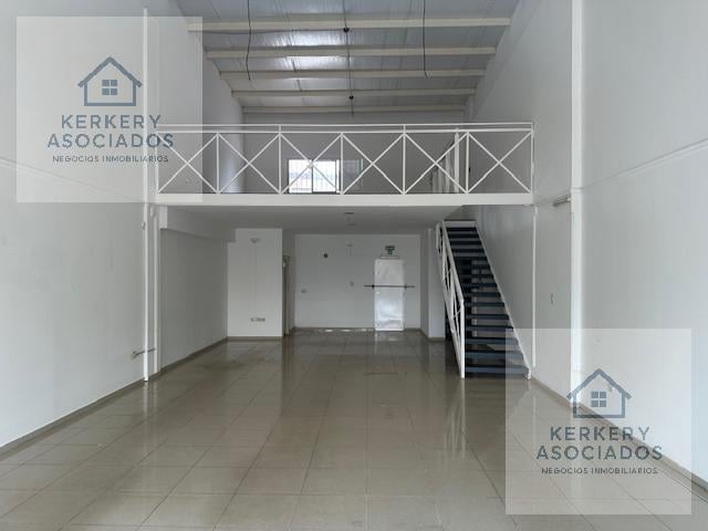 Foto de Alquiler Local Comercial Av. Goycoechea al 1500 Villa Allende., imagen 3