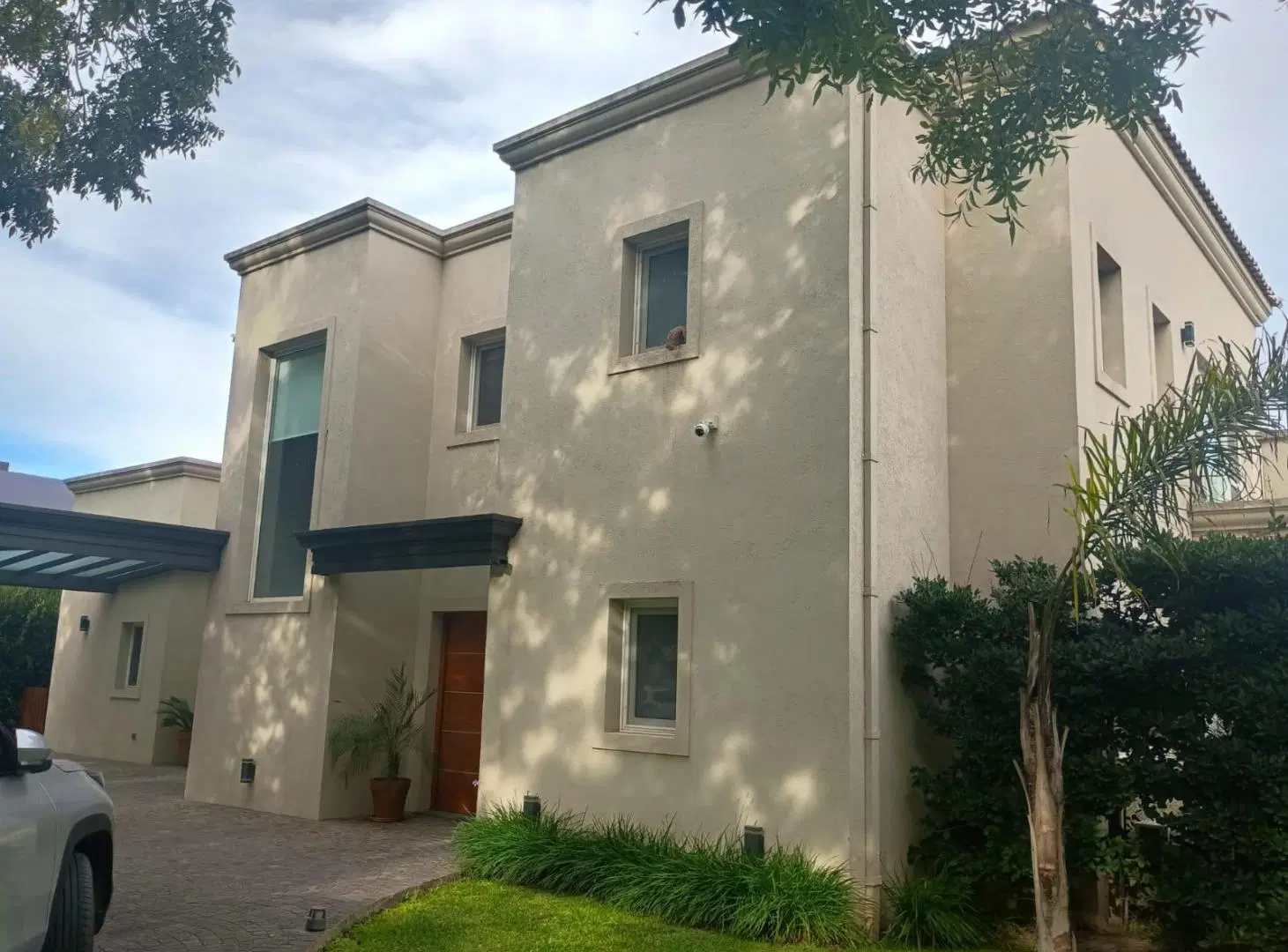 CASA EN VENTA EN EL NACIONAL GRAL RODRIGUEZ 4