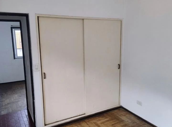 departamento 2 dormitorios, los hornos, apto credito bancario. muy bueno.  4