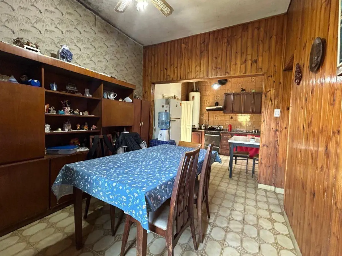 ALQUILER Luis Guillón Casa para Destino Comercial con excelente ubicación en Avenida! 5