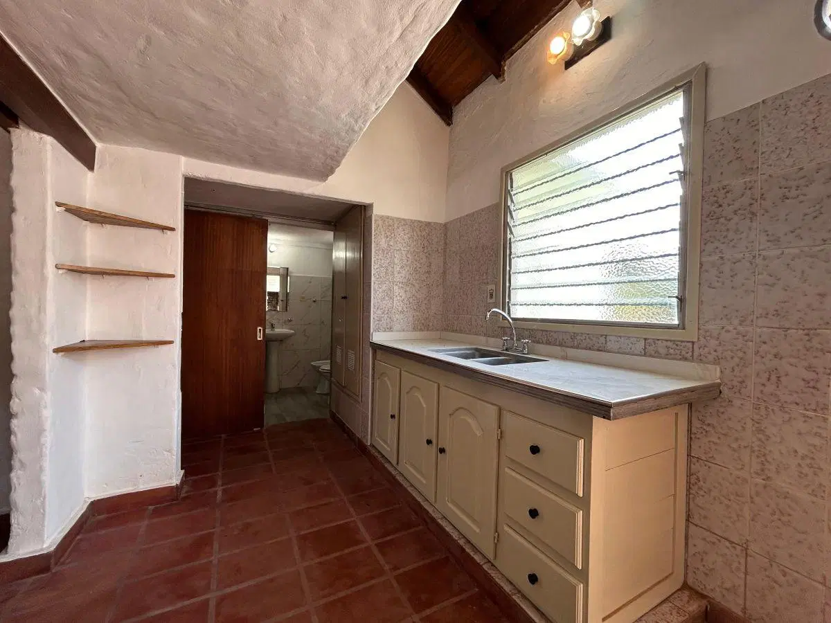 ALQUILER Monte Grande Departamento 3 ambientes con patio en 1° piso! 3