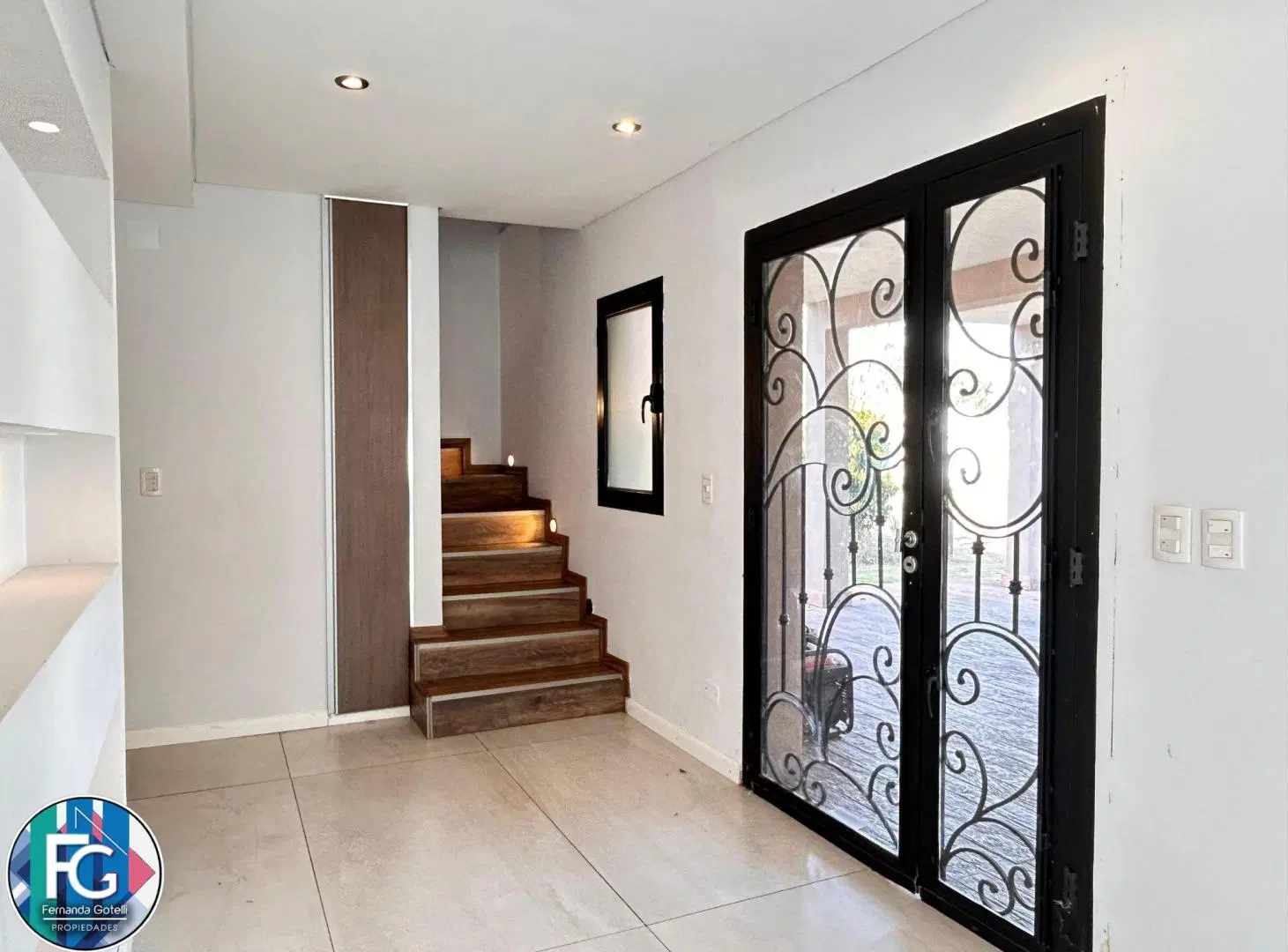 ALQUILER Canning Barrio Cerrado Cruz del Sur Casa 4 dormitorios, 4 baños, galería y piscina! 2