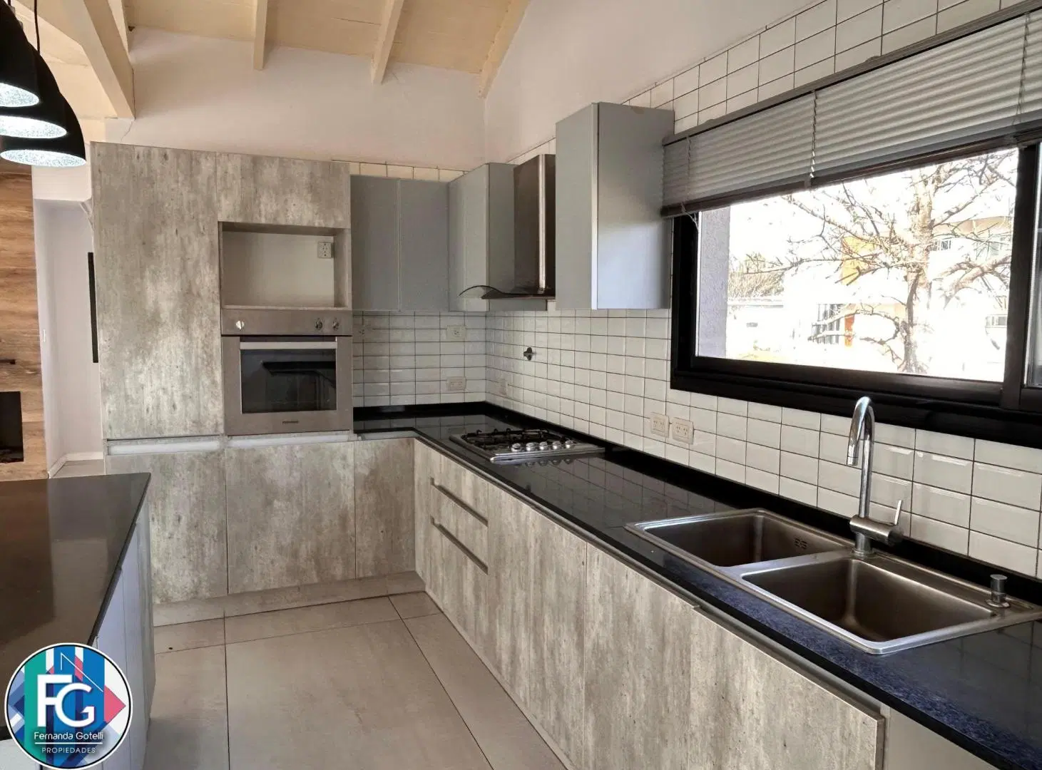 ALQUILER Canning Barrio Cerrado Cruz del Sur Casa 4 dormitorios, 4 baños, galería y piscina! 8
