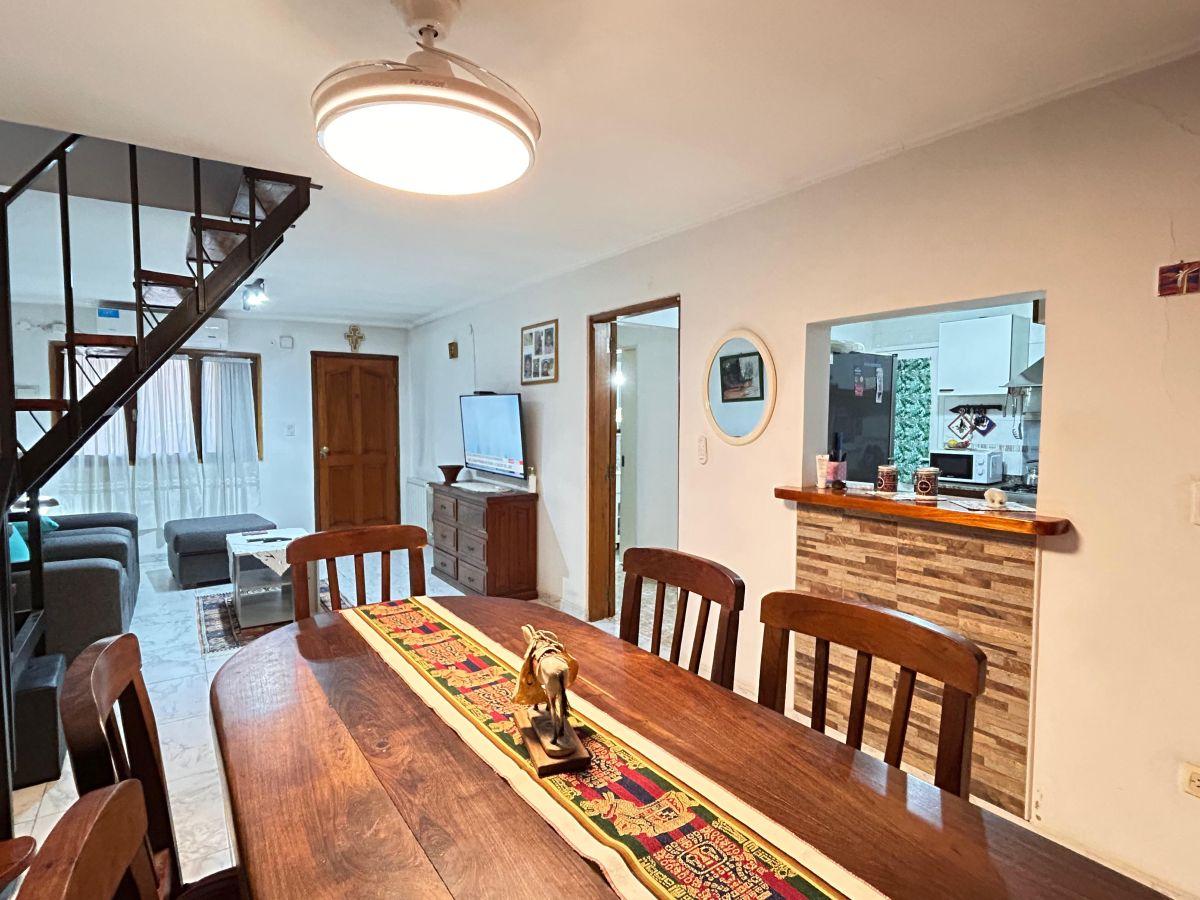 Foto de ALQUILER Luis Guillón Casa 3 dormitorios, 2 baños, galería y cochera!, imagen 3