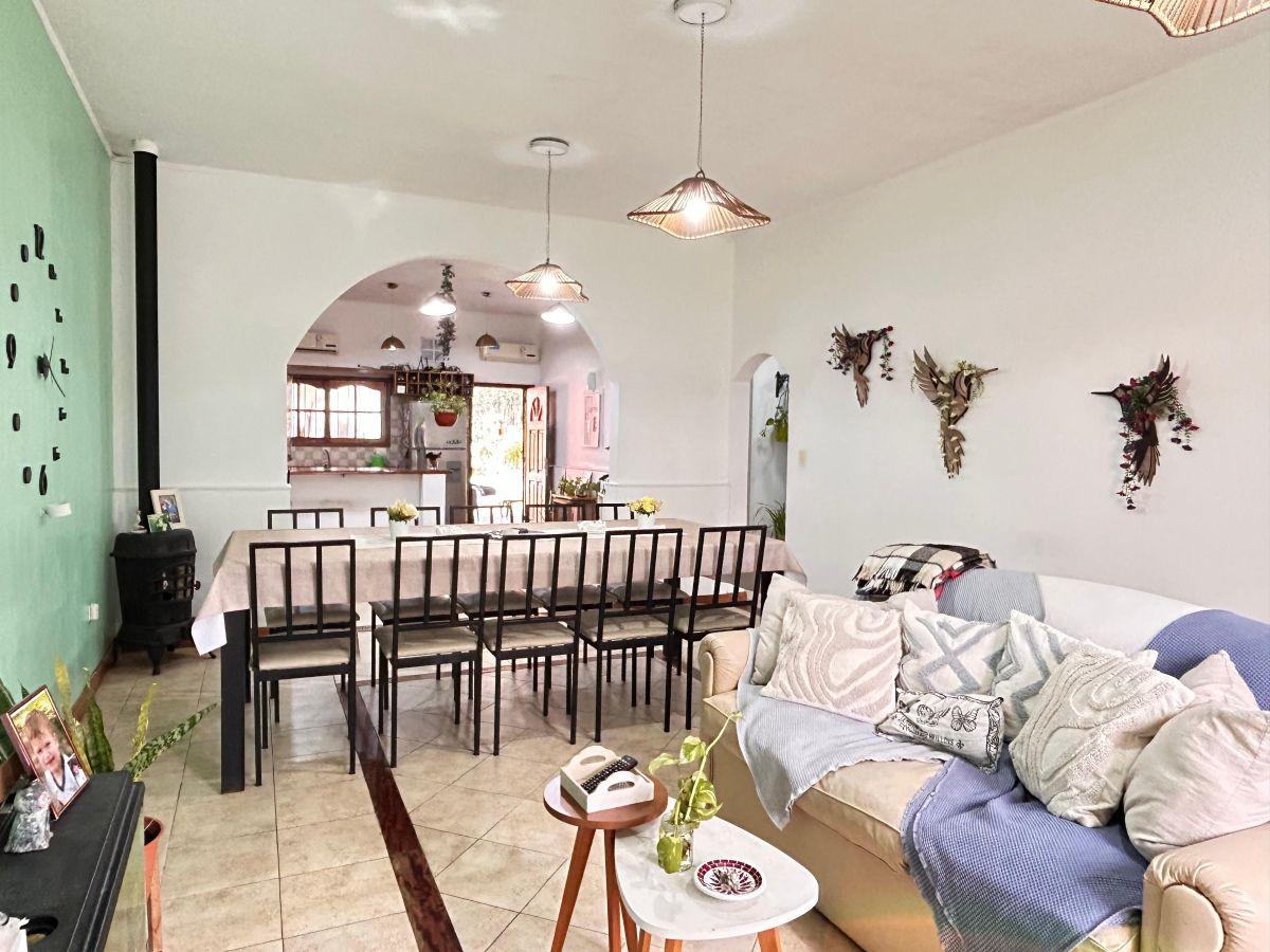 Foto de VENTA Canning Casa 2 dormitorios, galería, cochera, parque y piscina!, imagen 2