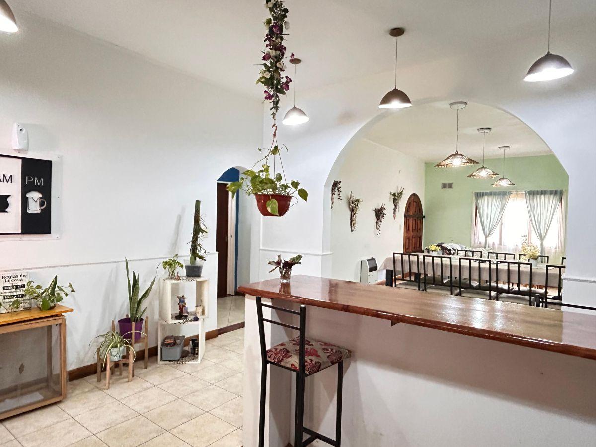 Foto de VENTA Canning Casa 2 dormitorios, galería, cochera, parque y piscina!, imagen 4