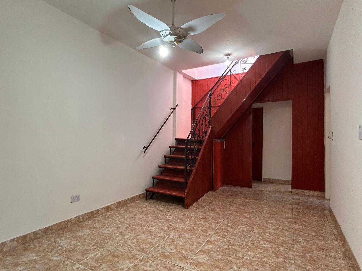 Foto de VENTA Monte Grande Casa con ampliaciones, 2 dormitorios, galería y, imagen 4
