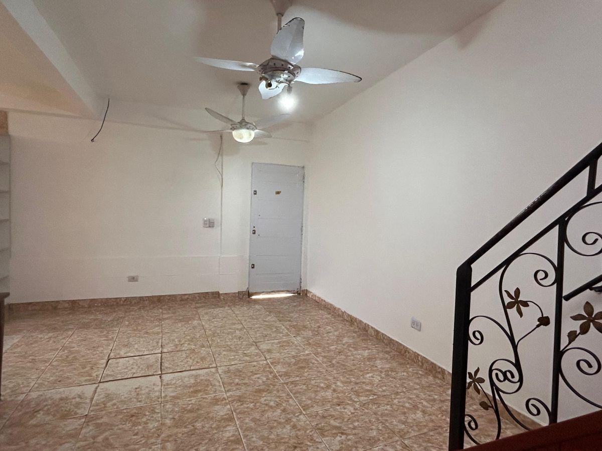 Foto de VENTA Monte Grande Casa con ampliaciones, 2 dormitorios, galería y, imagen 2