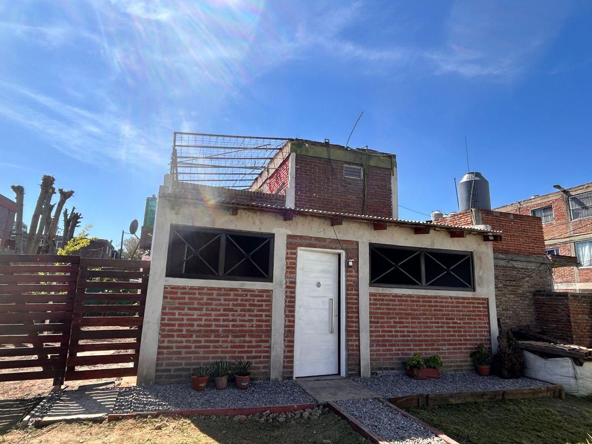Foto de VENTA Monte Grande Casa con ampliaciones, 2 dormitorios, galería y, imagen 5