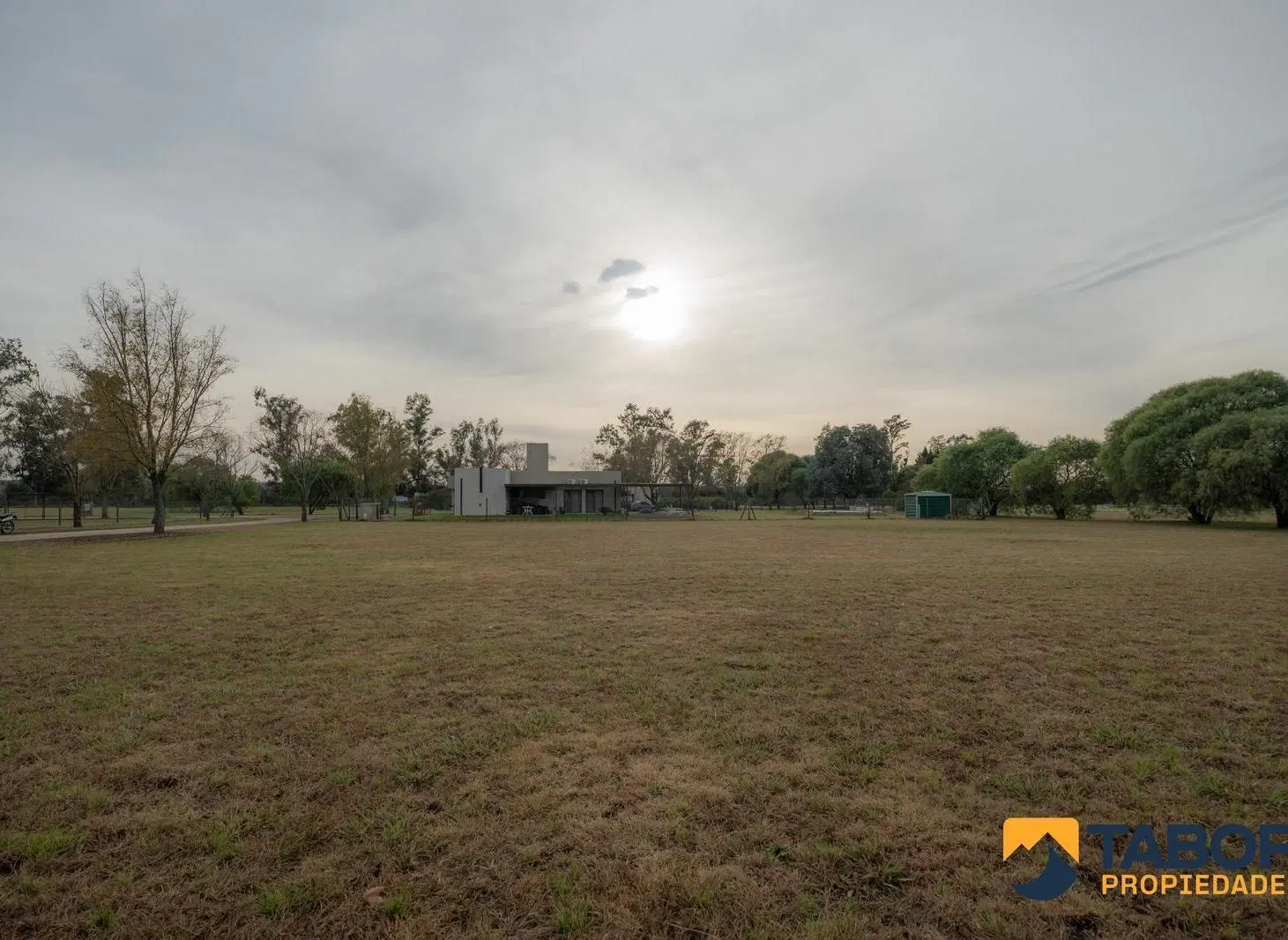 Terreno 1850 m2 en Venta en Country Golf La Melinca - Frente al Golf - Alta Gracia 5