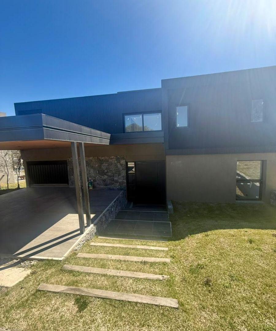 Foto de EXCLUSIVA CASA EN VENTA EN LA DESEADA, imagen 5
