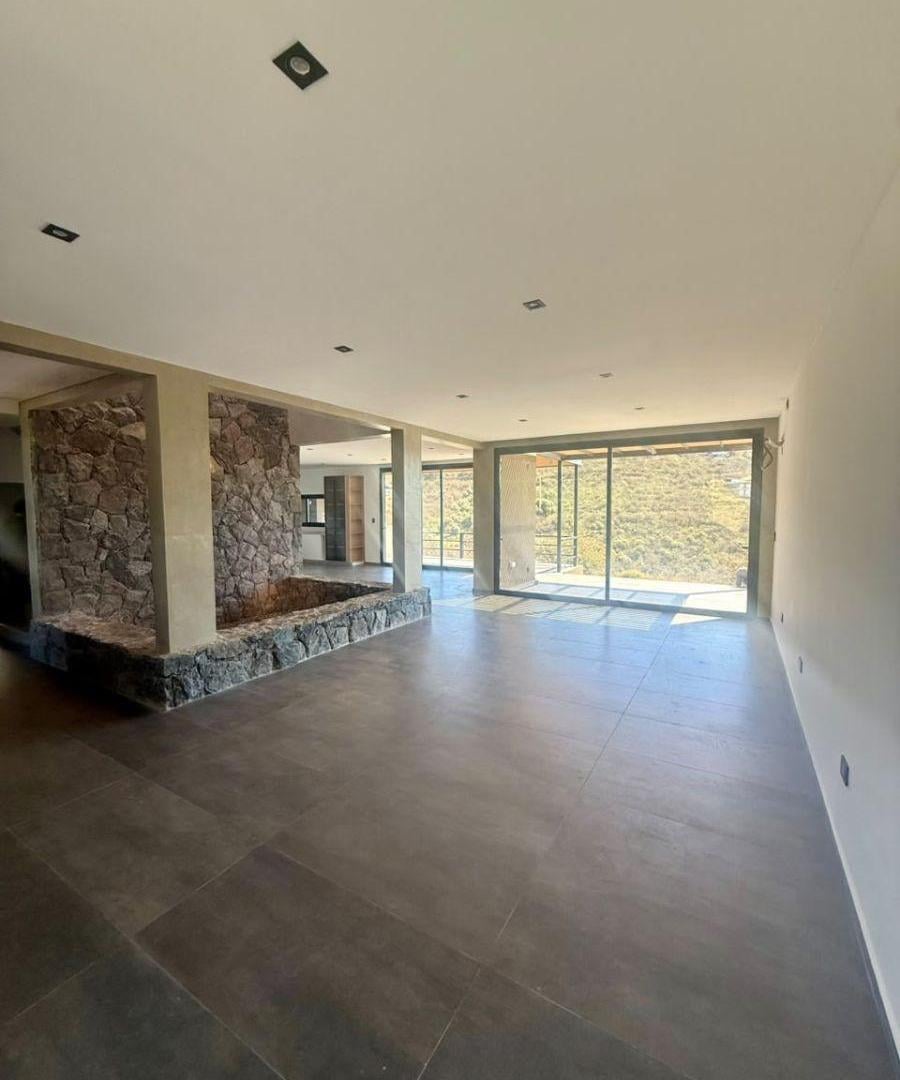 Foto de EXCLUSIVA CASA EN VENTA EN LA DESEADA, imagen 4