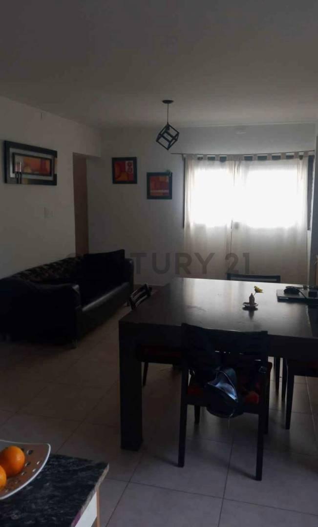 Foto de Casa esquina de 4 Dormitorios con gran Patio y Cochera en San Pablo, imagen 3