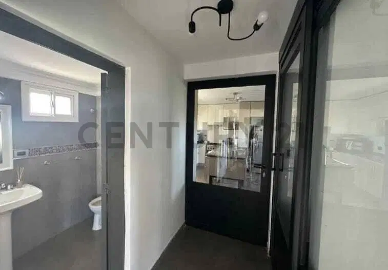 VENTA CASA 3 DORM VILLA DEL LAGO CARLOS PAZ 4