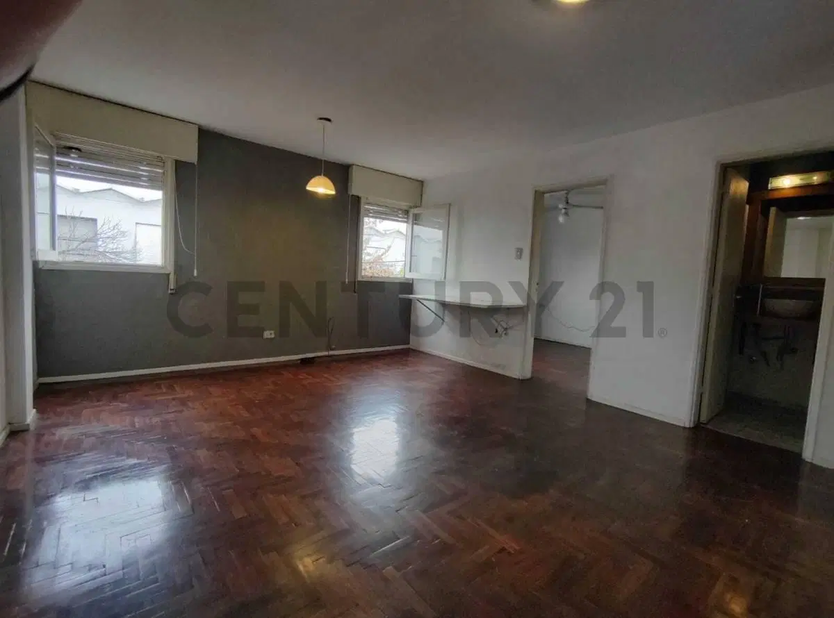 Alberdi Venta Dpto 1 Dorm. Cocina Separada. Liv-Com Acceso por Escalera 2º Piso 3