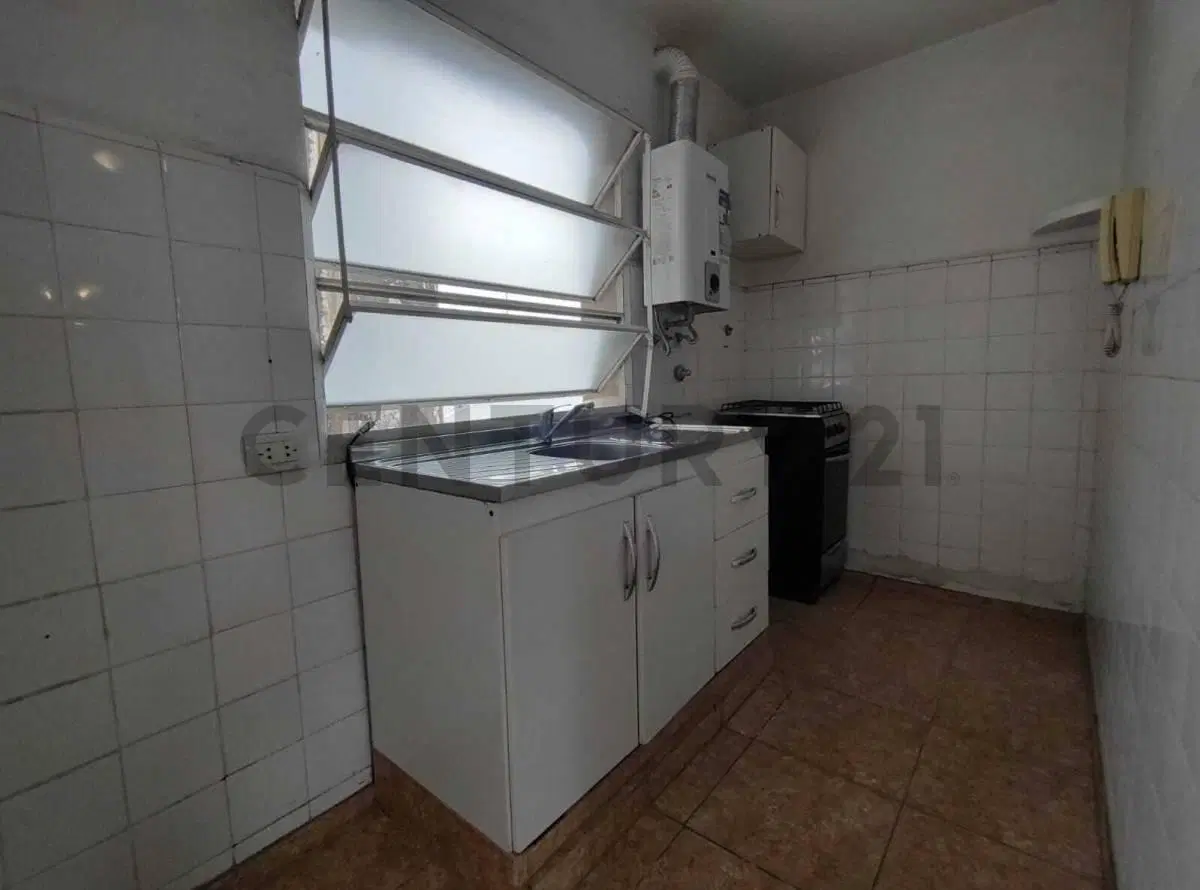 Alberdi Venta Dpto 1 Dorm. Cocina Separada. Liv-Com Acceso por Escalera 2º Piso 4