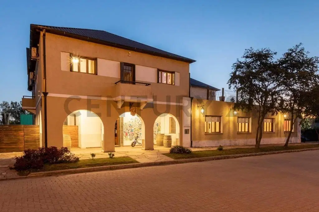 HOTEL EN VENTA EN VILLA RUMIPAL EXCEPCIONAL UBICACIÓN 3