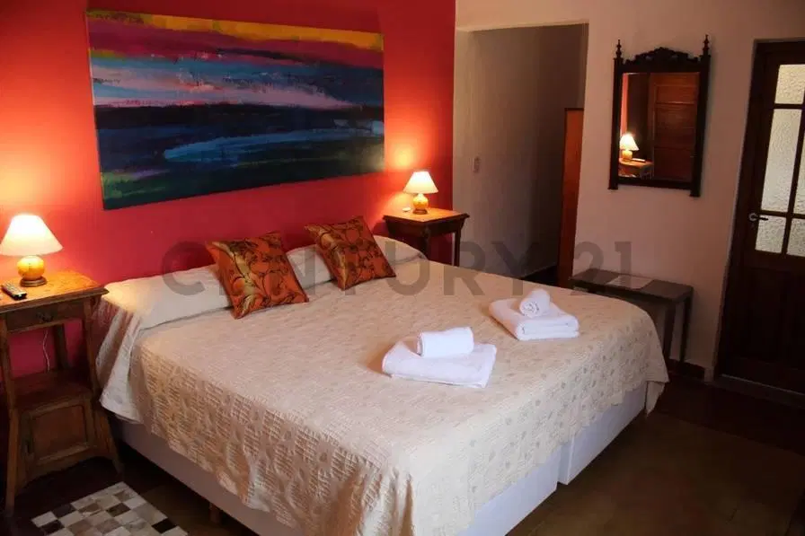 HOTEL EN VENTA EN VILLA RUMIPAL EXCEPCIONAL UBICACIÓN 4