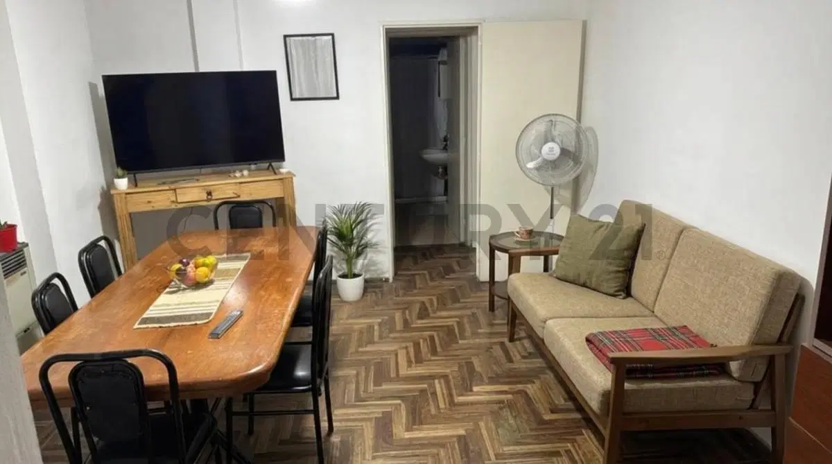 VENTA DEPARTAMENTO 2 DORMITORIOS CENTRO 5