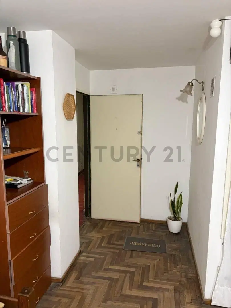 VENTA DEPARTAMENTO 2 DORMITORIOS CENTRO 8