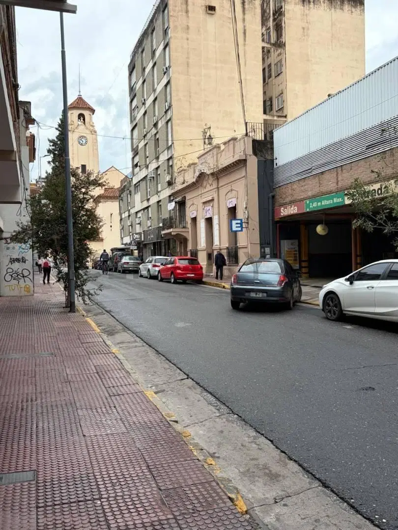 VENTA DEPARTAMENTO 2 DORMITORIOS CENTRO 3