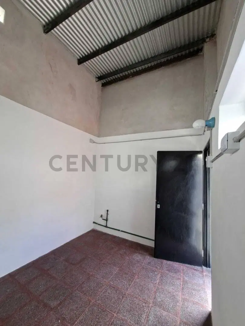 VENTA GALPON CON OFICINA EN EL CENTRO 3
