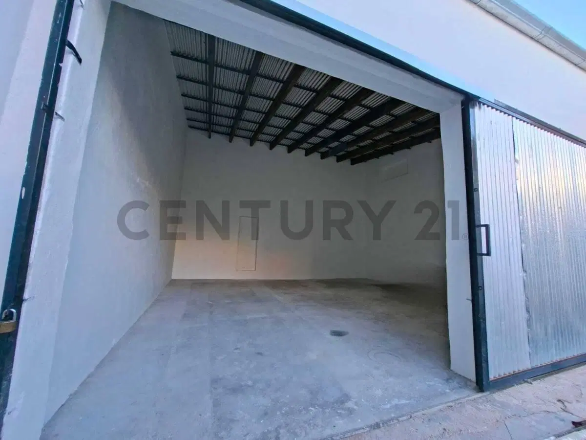 VENTA GALPON CON OFICINA EN EL CENTRO 5