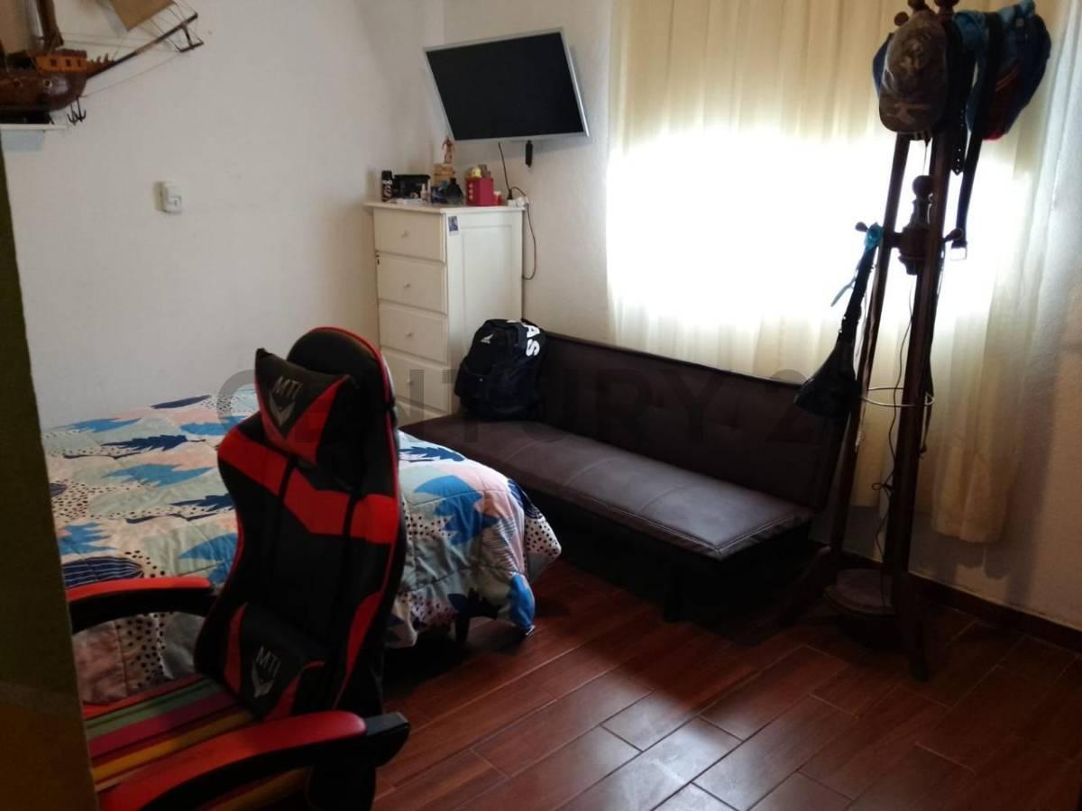Foto de VENTA CASA 2 DOR CON ESCRITORIO Y PILETA EN VILLA CATALINA APTA CREDITO, imagen 4