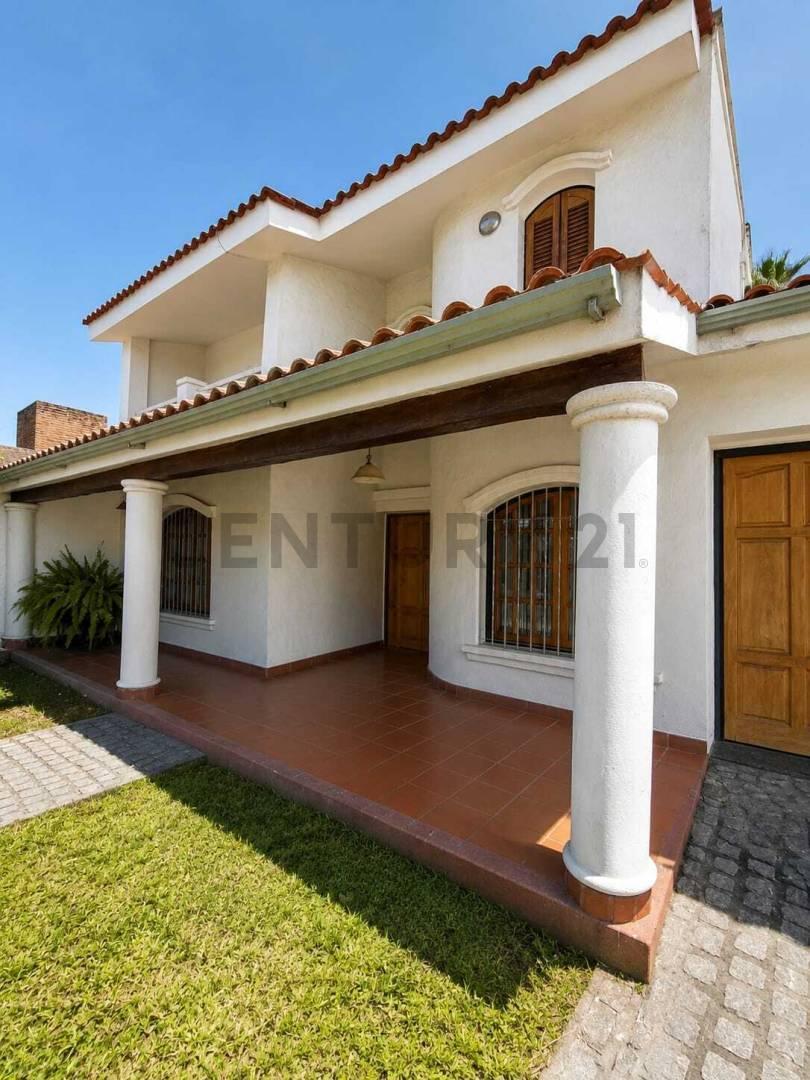 Foto de VENTA CASA 4 DORM BARRIO ALTO VERDE IMPECABLE, imagen 1