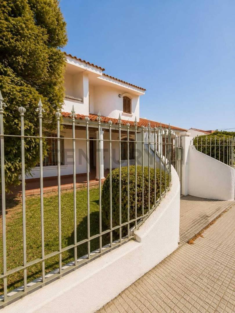 Foto de VENTA CASA 4 DORM BARRIO ALTO VERDE IMPECABLE, imagen 3