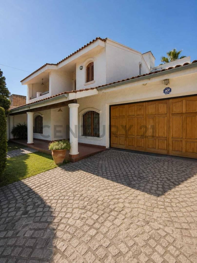 Foto de VENTA CASA 4 DORM BARRIO ALTO VERDE IMPECABLE, imagen 2