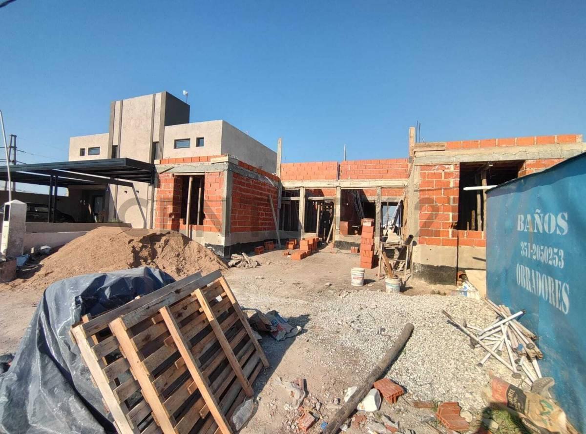 Foto de VENTA DUPLEX DOCTA PARQUE 2 DORM ESCRITORIO O 3° DORM 2 BAÑOS, imagen 4