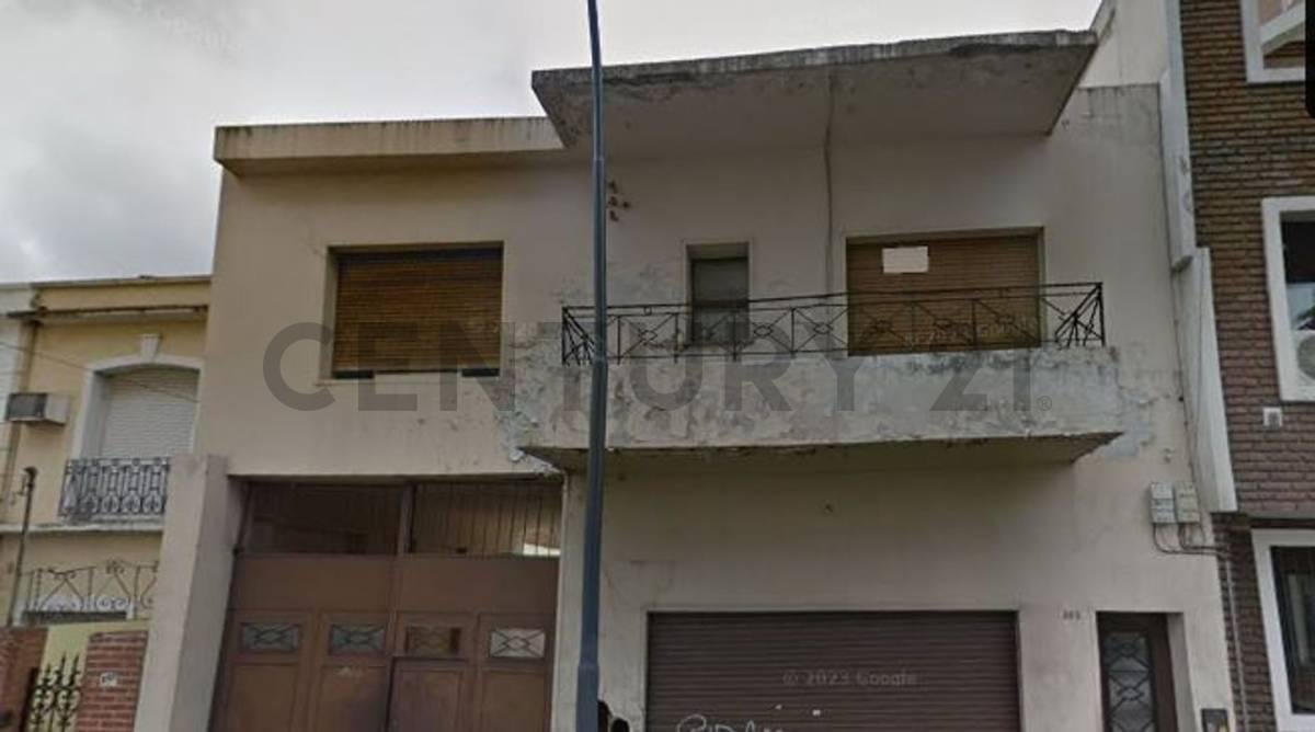 VENTA CASA OPORTUNIDAD CONSTRUCTOR PERMUTA DIRECTA POR 2 DUPLEX ZONA SUR