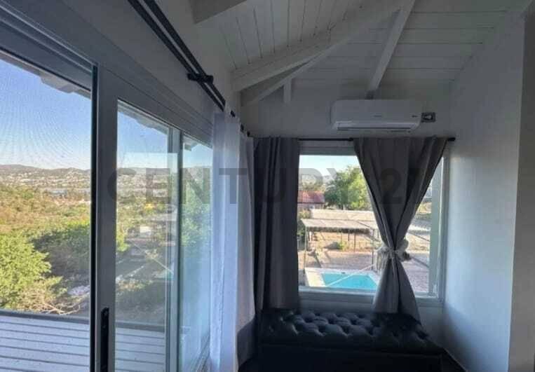 Foto de VENTA CASA 3 DORM VILLA DEL LAGO CARLOS PAZ, imagen 1