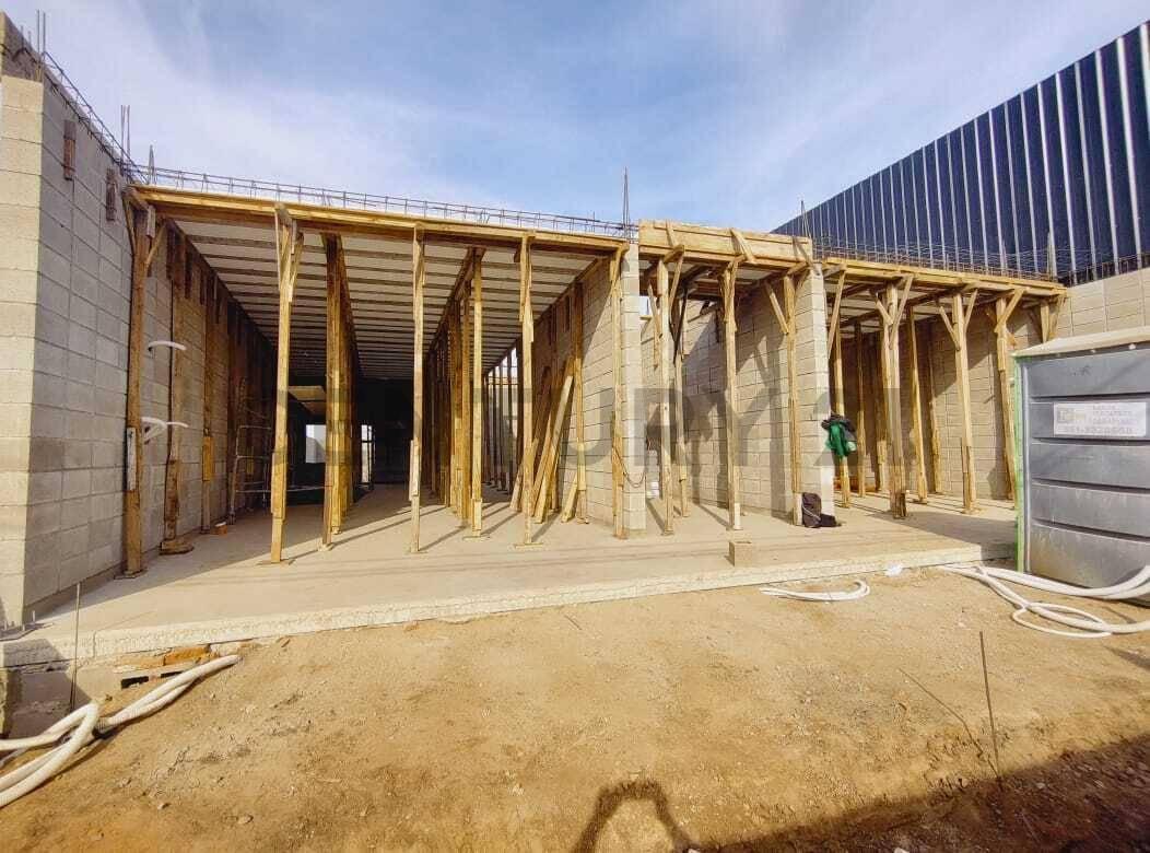 Foto de Venta Local Comercial Docta Avenida Etapa IV con Patio Privado (en Pozo), imagen 2
