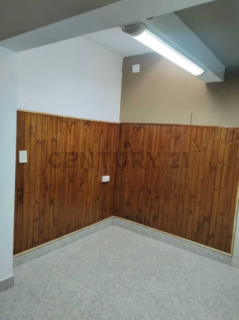 Foto de VENTA CASA DE 3 DORMITORIOS EN BARRIO GUEMES, A UNA CUADRA DE LA CAÑADA, imagen 3