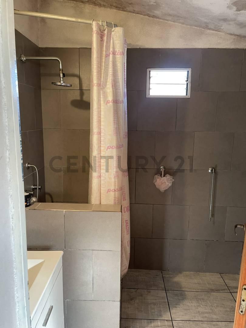 Foto de VENDE CASA CON 3 UNIDADES FUNCIONALES EN LA CALERA, imagen 2