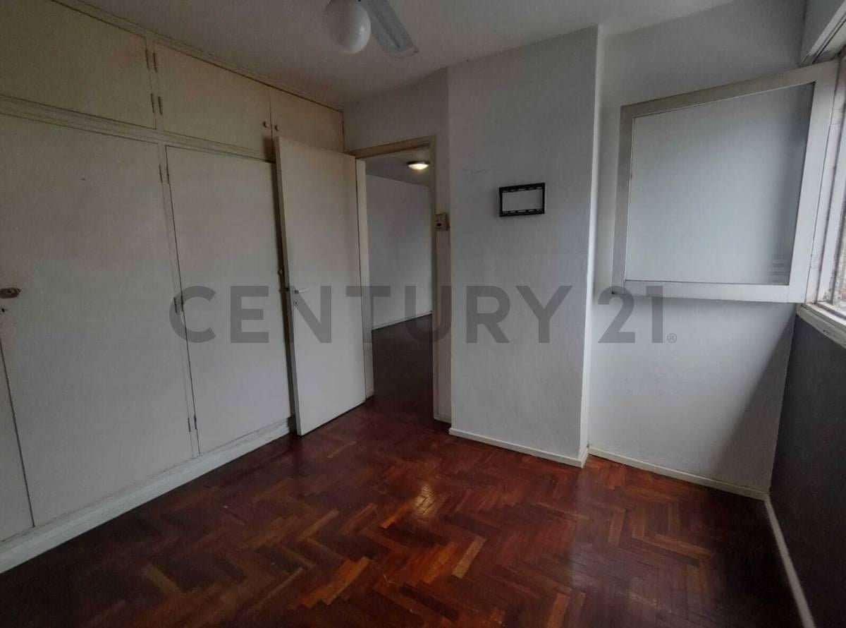 Foto de Alquiler Dpto 1 Dorm Cocina Separada Gran Living Comedor Expensas Bajas, imagen 5