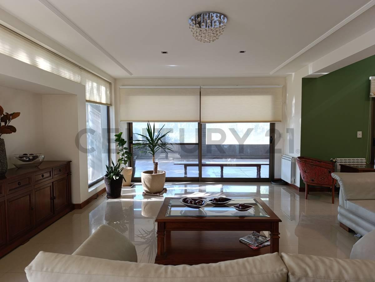 Foto de VENTA CASA 5 DORM CON PISCINA EN CAMPOS DEL VIRREY, imagen 4