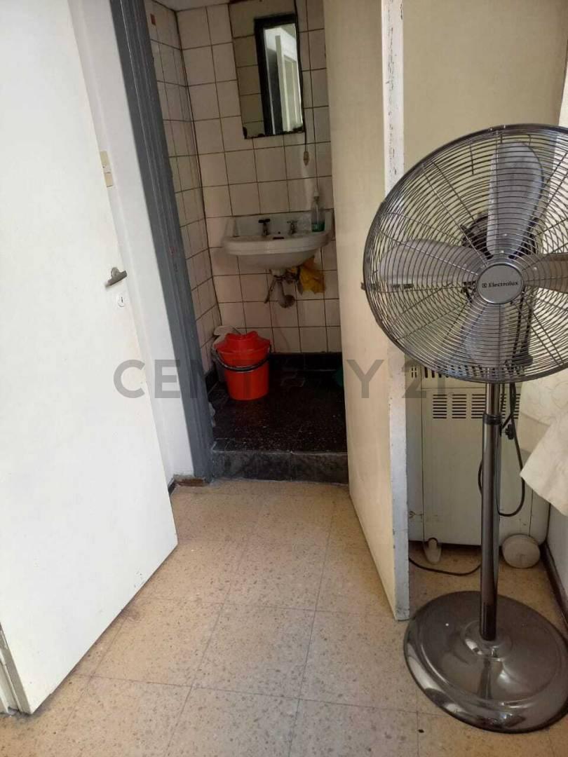 Foto de VENTA OFICINA 24 M2 CENTRO CORDOBA, imagen 3