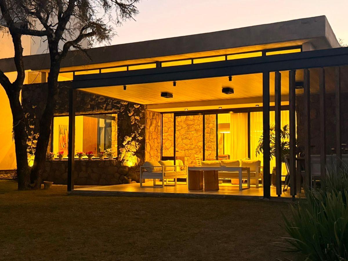 Foto de DISEÑO, VANGUARDIA Y CATEGORÍA EN VALLE DEL GOLF. MASTER SUITE EN PB, imagen 5