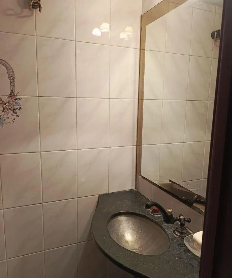 Casa Cinco Ambientes en venta, Castelar Norte 3