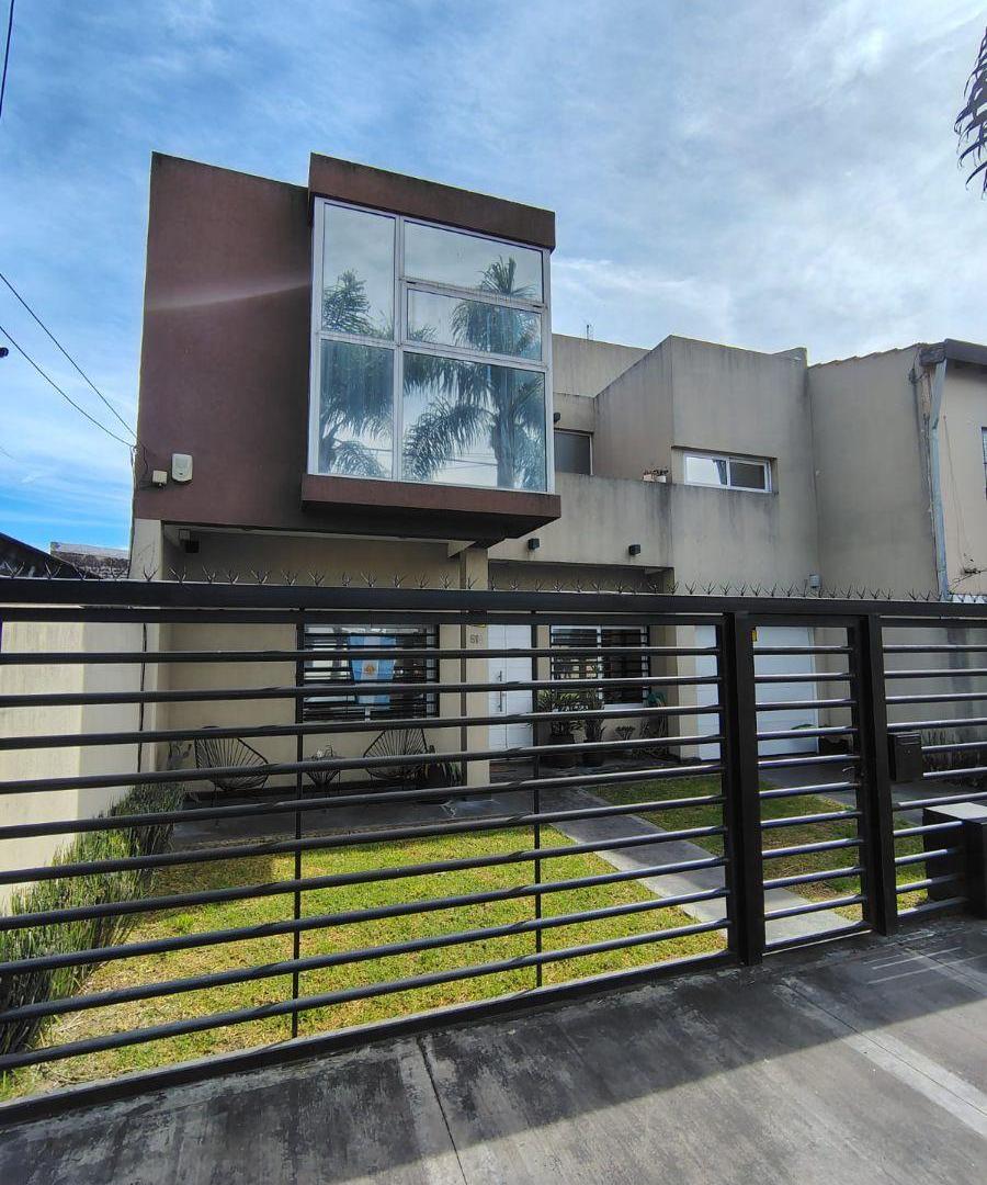 Foto de VENTA CASA DOS PLANTAS, 3 AMBIENTES, QUINCHO Y PILETA- S.A. DE PADUA, imagen 2