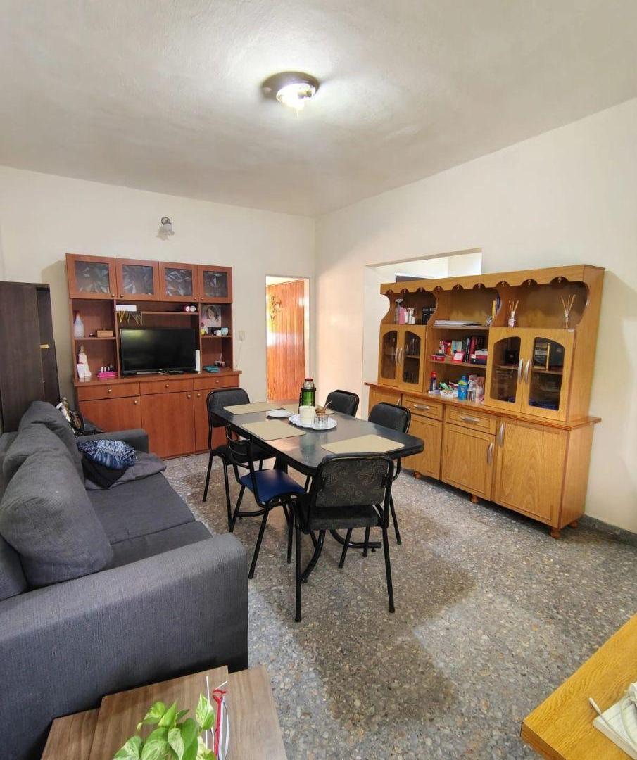 Foto de VENTA- Casa 3 Ambientes, con jardín y terraza- Castelar, imagen 5
