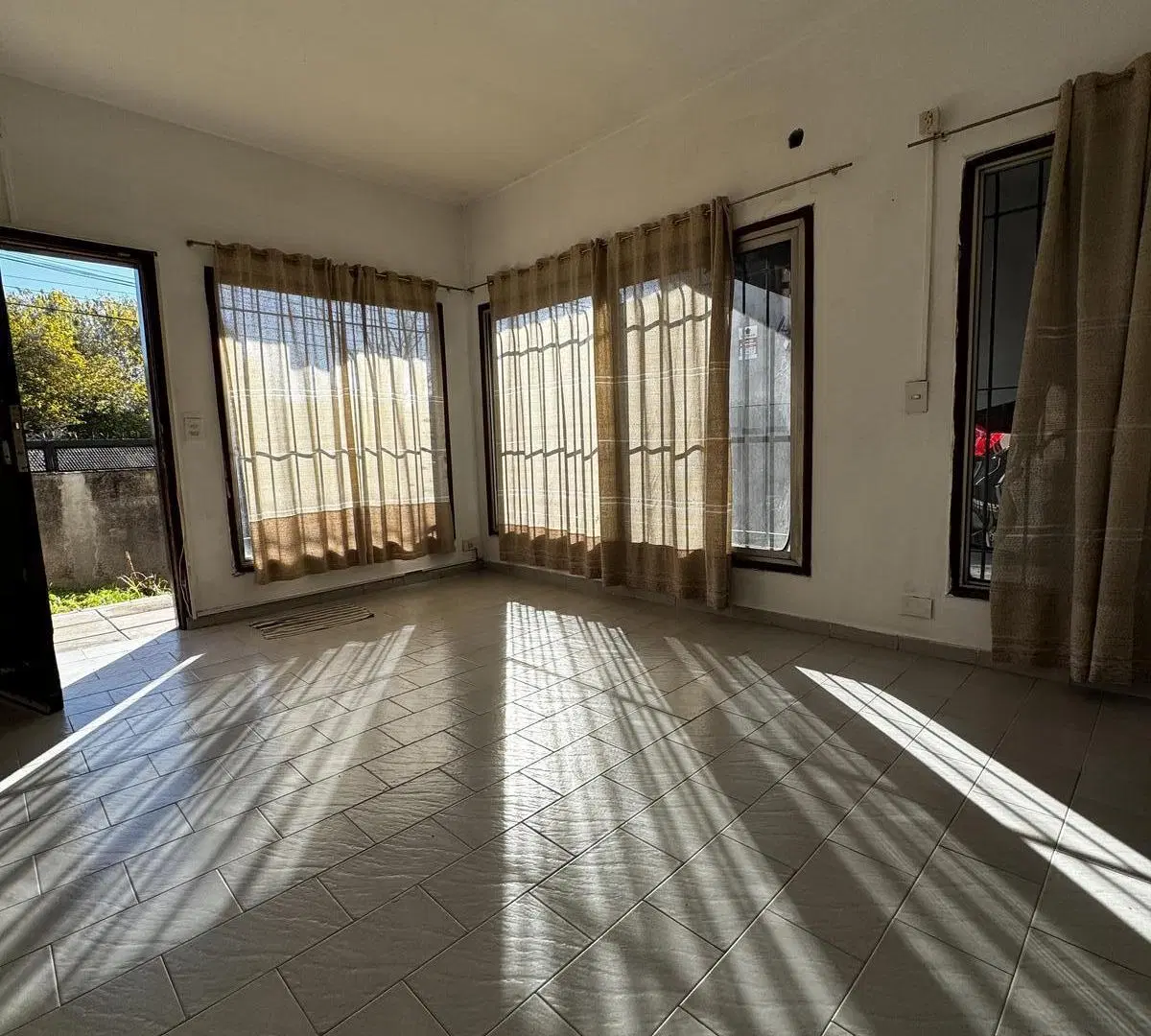 CASA EN ALQUILER RINCON DE MILBERG-TIGRE 3