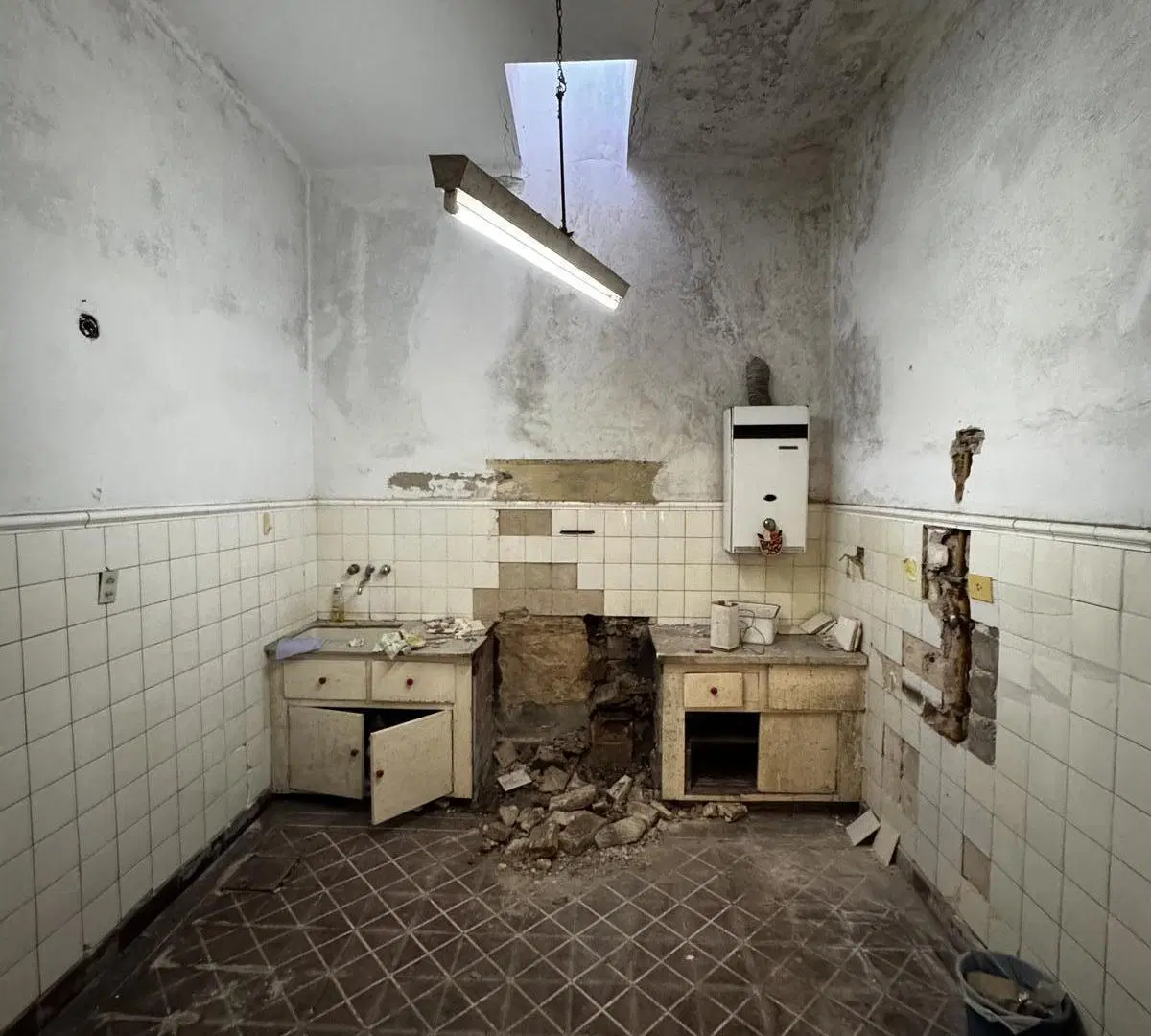 CASA/TERRENO EN VENTA 4 AMBIENTES SAN FERNANDO 5