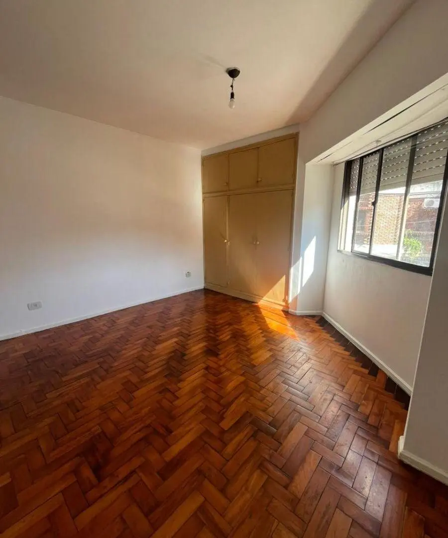 DEPARTAMENTO AMPLIO EN ALQUILER 2