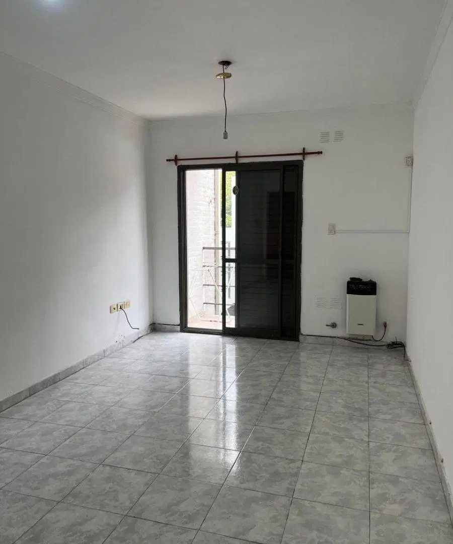 BARRIO SUR 2 DORMITORIO PATIO Y BALCON. 5